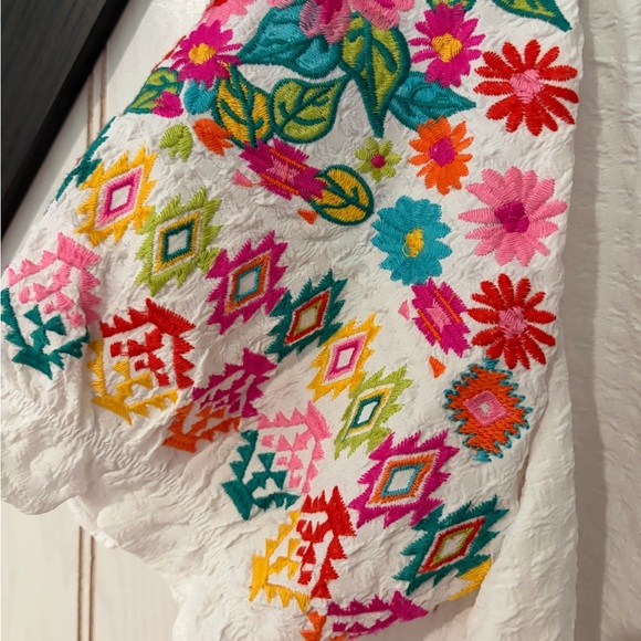 Embroidered White Top with Colorful Embroidered Sleeves THML Medium - Picture 6 of 9
